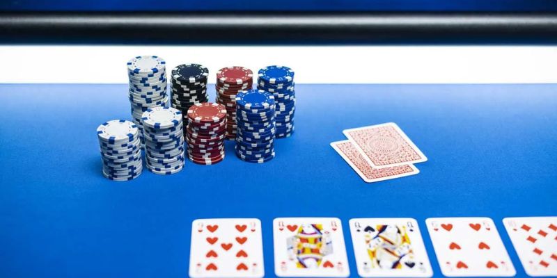 Cách chơi Poker tại Jun88